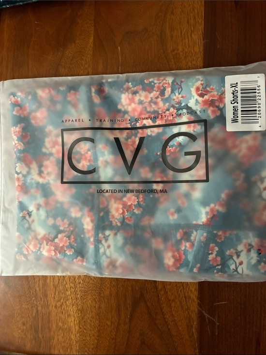 Constantly Varied Gear Pants - Constantly Varied Gear (CVG) Women's Shorts - Cherry Blossom 5”